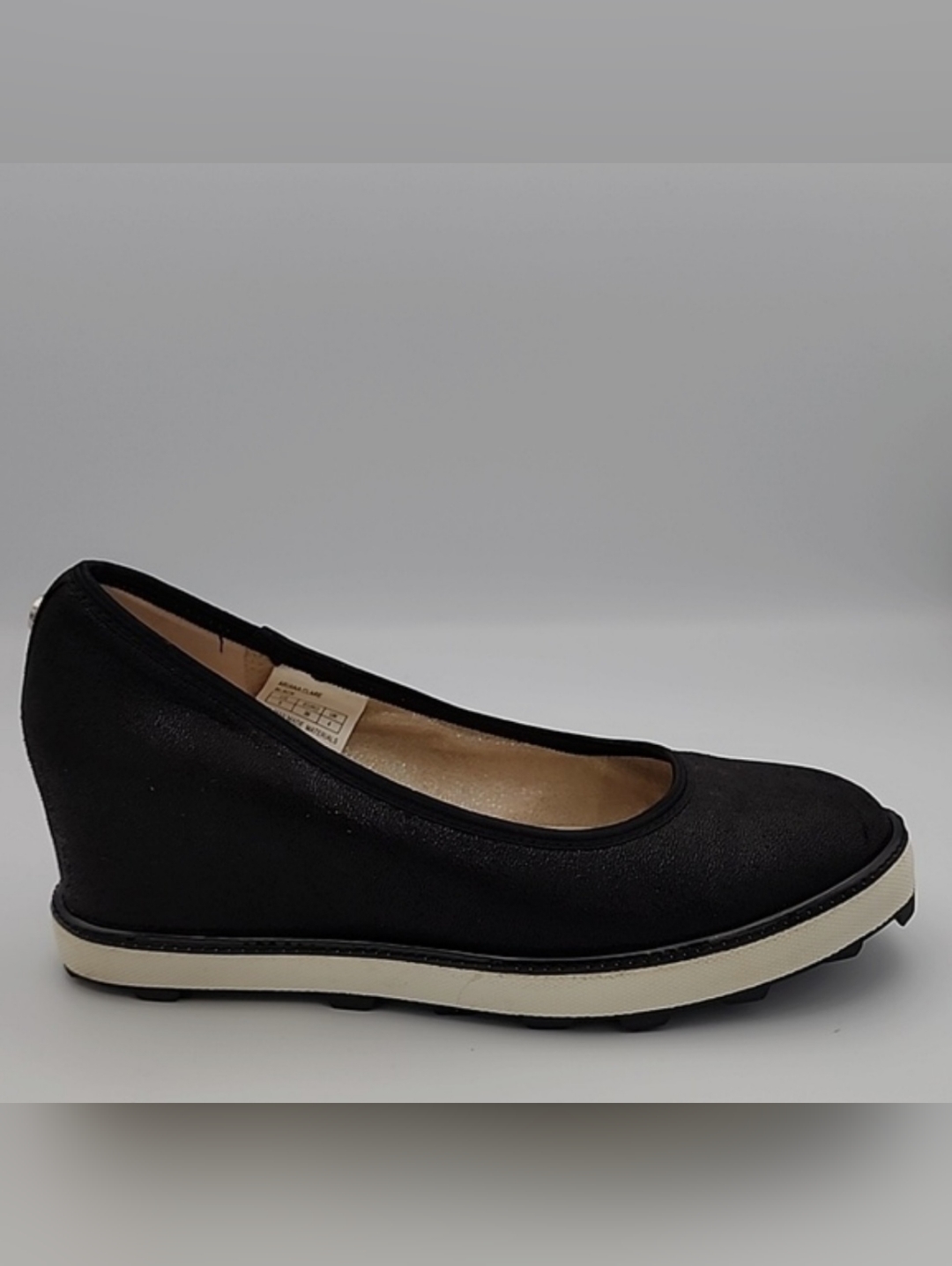 Black Heels With Stylish Slip-On Comfort And Fabric Material